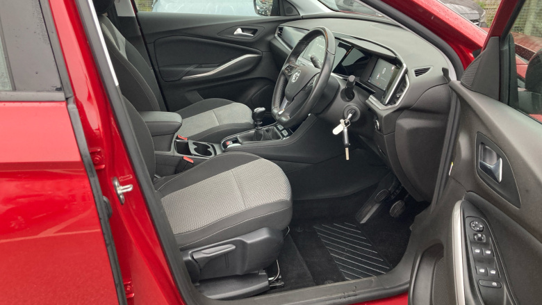 Vauxhall Grandland 1.2 Turbo SE 5dr Petrol Hatchback